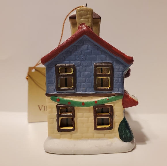 Vintage Mr. Christmas General Store Illuminated Musical Village Ornament - Picture 11 of 11